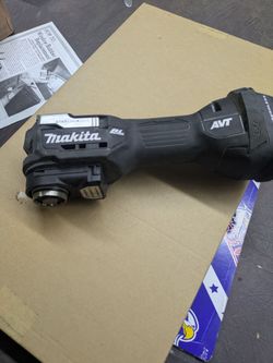 Makita 18 volt oscillating, new