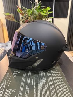 New Motorcycle Helmet DOT approved