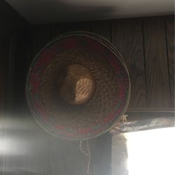 Vendo Tres Sombreros Mexicanos