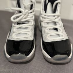Retro Jordans Concord 45 Size 7 Youth 