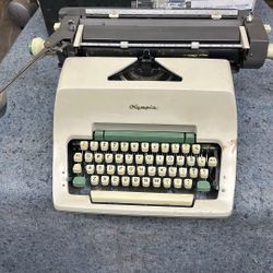 Working Type Wrighter $50 Or Best Offer