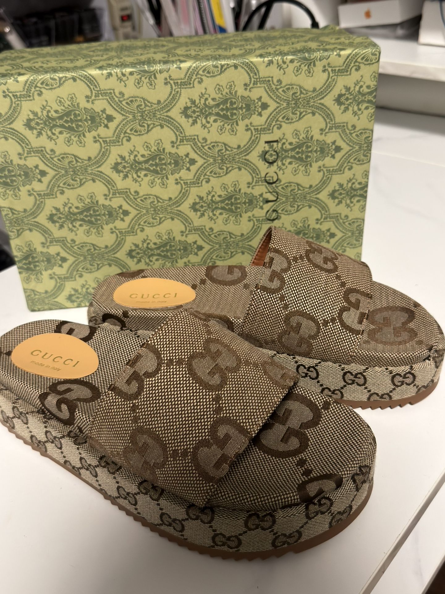 Sands Gucci