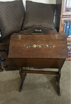 Vintage Sewing Stand
