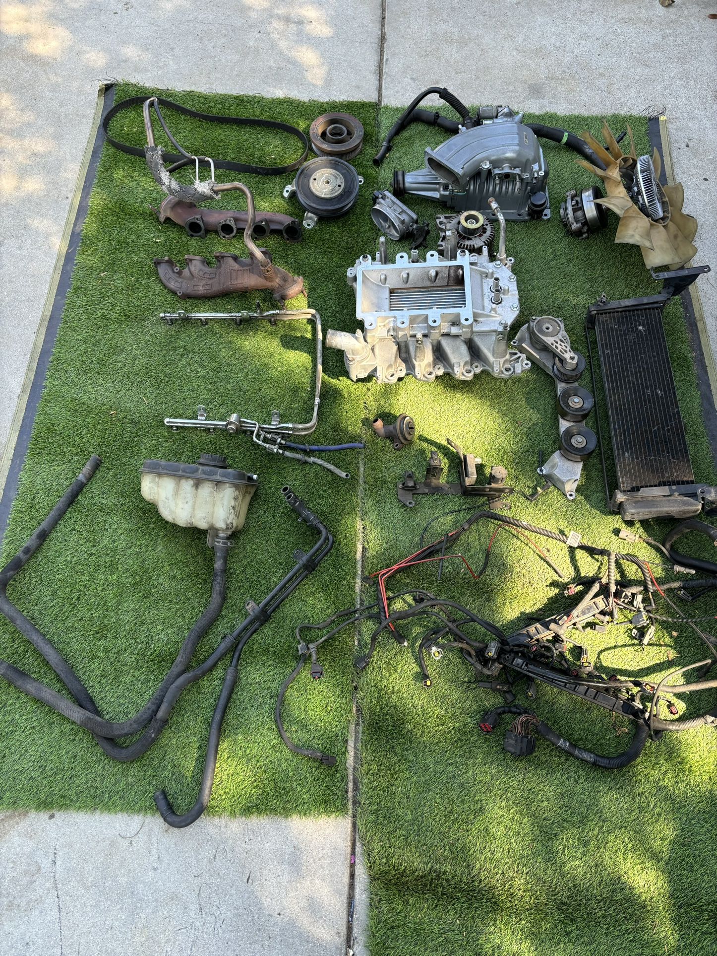 Ford Lightning 2002 Supercharger Setup