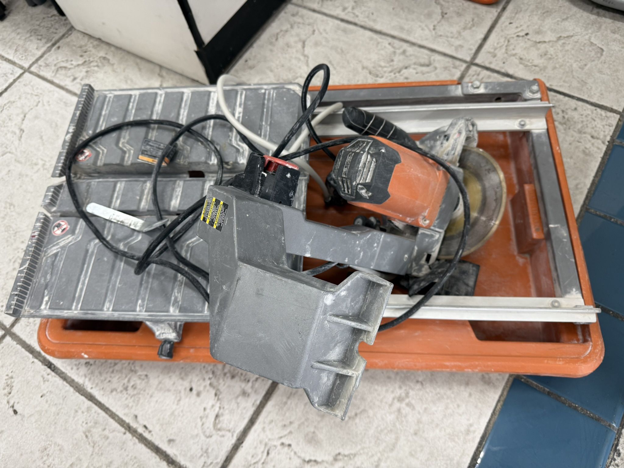 RIDGID 9-Amp 7 in. Blade Corded Wet Tile Saw — (No Stand)