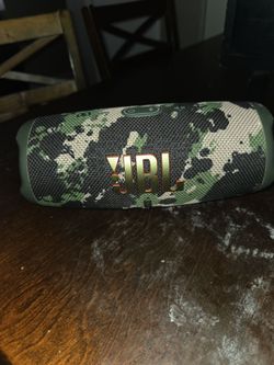 Camouflage waterproof JBL speaker