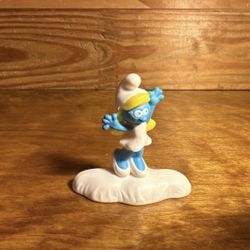 2017 McDonalds Happy Meal Peyo Smurfette The Lost Village Toy Loose