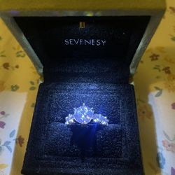 Sevenesy Ring