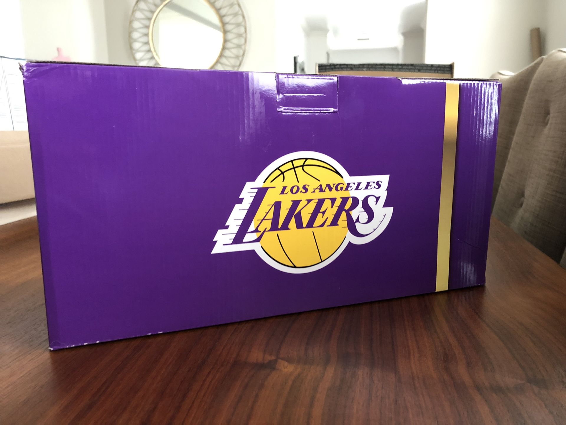 Brand New Lakers Blender Set 17 pcs!