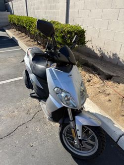 2009 Aprilia Sportcity 125 Scooter