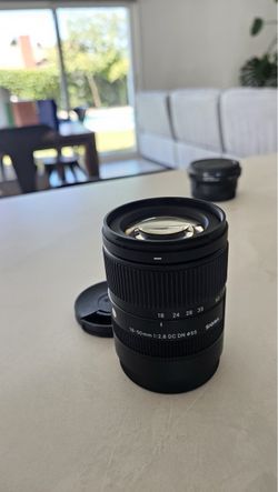 Sigma lens 18-50mm f2.8 DC DN