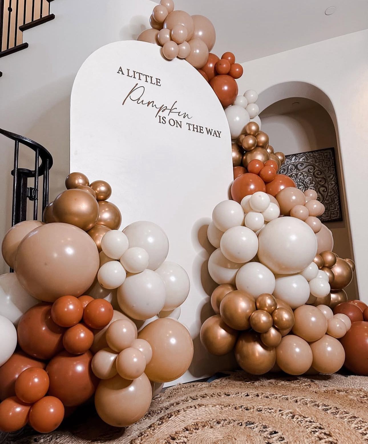 Thanksgiving/friendsgiving Decor/ Balloon Decor / Garlands 