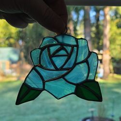 Beautiful Vintage Blue Stained Glass Rose Suncatcher 