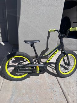 Trek Precaliber 16” boys bike.