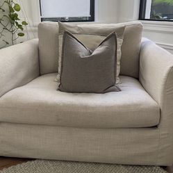  WOW Large Contemporary Chair 