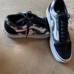 Women’s Vans 6.5