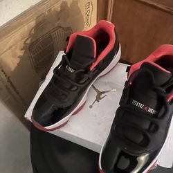 Jordan 11 Bred Low