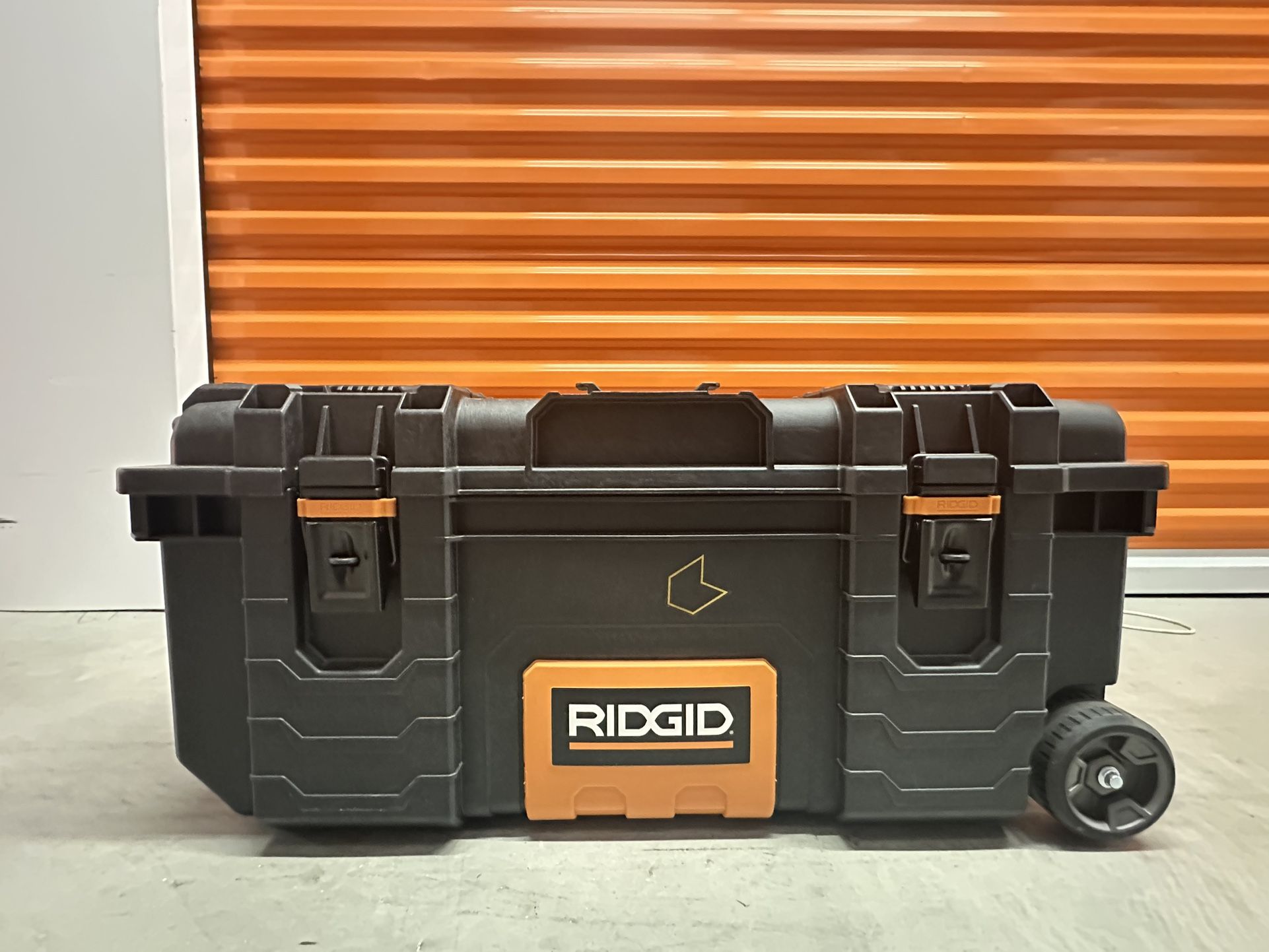 RIDGID Rolling Tool Box