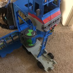 Ben 10 Rustbucket Playset Vehicle Playmates