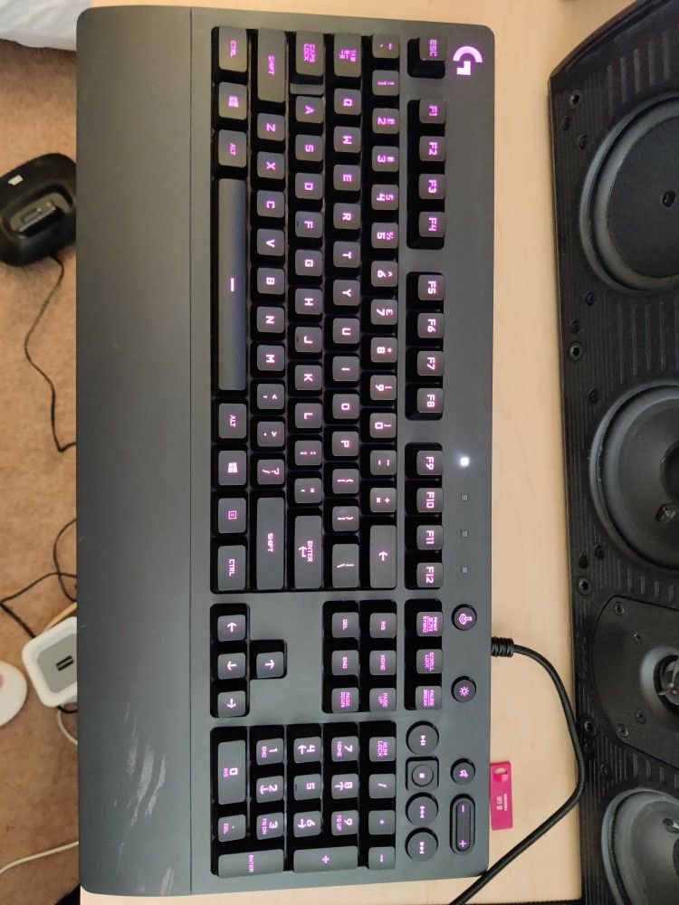 Logitech G213 Prodigy
RGB Gaming Keyboard