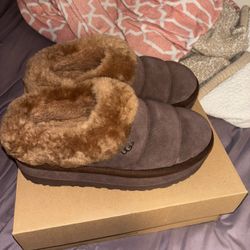 Size 9 Uggs