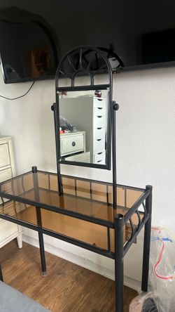 Vanity set