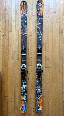 K2 Powder Skis w/ Pivot12 Bindings + Dakine Bag – Good Condition