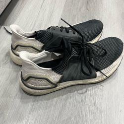 Black Adidas Boost Running Shoes 11.5