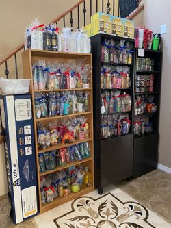 Brand new bath and body works, VS, kitchenware, household, etc. $10. Higley and ray