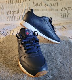 Men's Reebok Classics