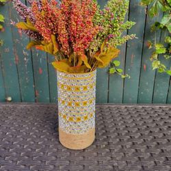 Hand-designed Country Yellow Glass Flower Vase