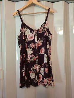 torrid Floral Spaghetti-Strap Tank top in Deep Purple with Pink & White Roses