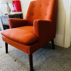 Set of 2 Chairs - Excellent Condition 