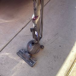 Missing Canister ! Dyson Dc40 