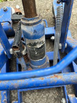 Duralast motor cycle hydraulic lift