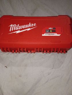 Milwaukee drill bit set
