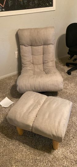 Chase lounge type chair