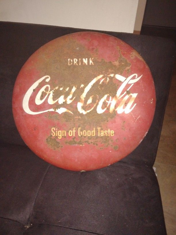 Extremely Rare Vintage Hialeah Florida: 1950's Vintage Coca Cola Button Sign Metal 16" AM128 Sign Of Good Taste
