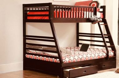Wooden Bunk Bed with Storage And Twin and Queen size Mattresses