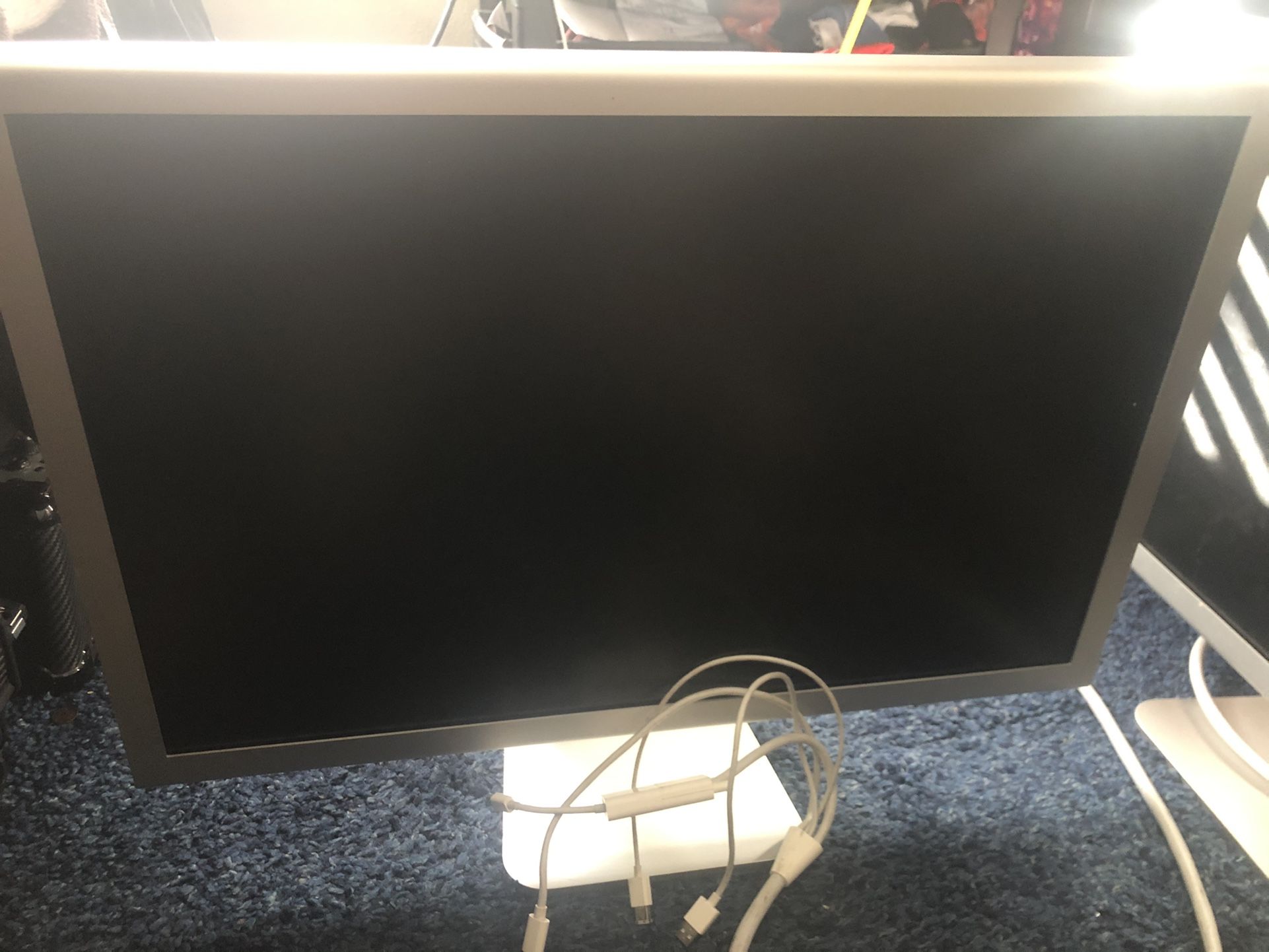 2x 30” Apple Cinema HD Display Monitors