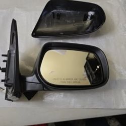 NIB Passenger Side mirror For 09-13 Toyota Corolla