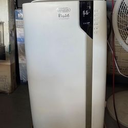 Delonghi 14000 BTU Air Conditioners With Dehumidifiers For Extra Large Rooms Up To 700 Sq. Ft