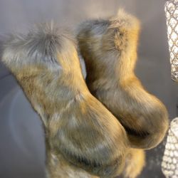 Sandy Tan Faux Fur Boots Sizes 7-11 (message Sizes You Need) 