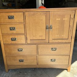  Bassett Mission Style Dresser