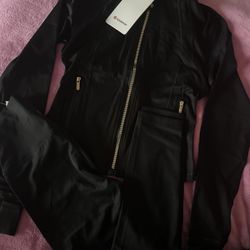 Black Lululemon Set Jacket & Leggings - Size 4