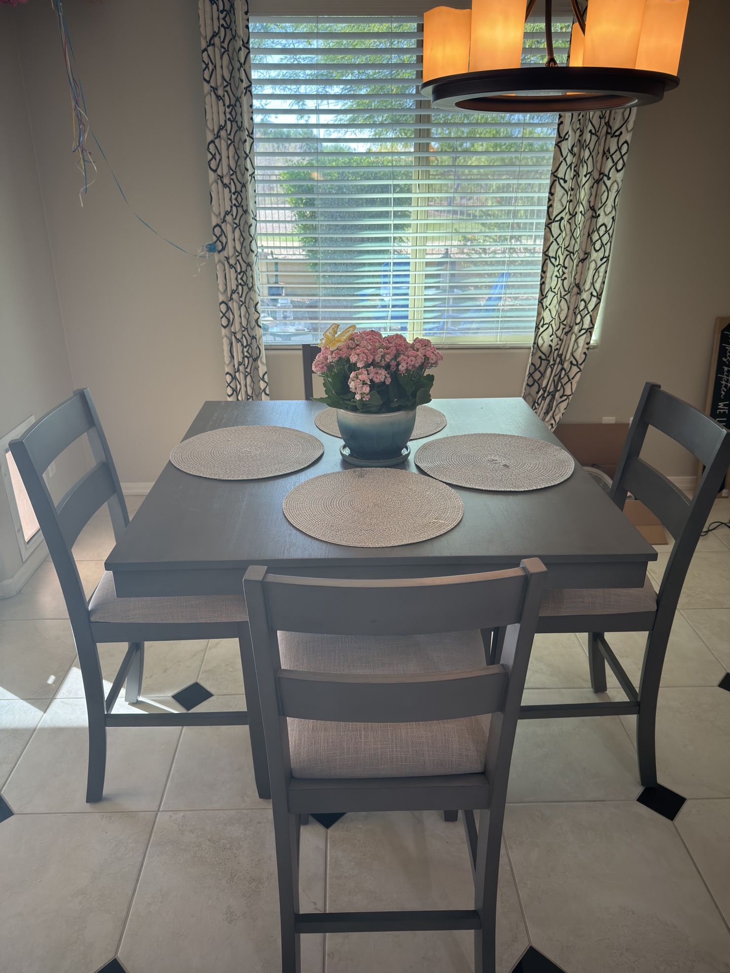  Wood Breakfast Table