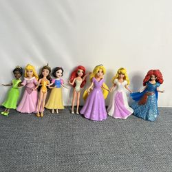 Disney Magic Clip Dolls