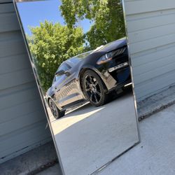 Bathroom medicine cabinet