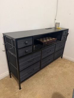 Dresser
