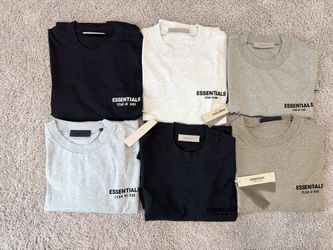 T-shirts Essentials playeras